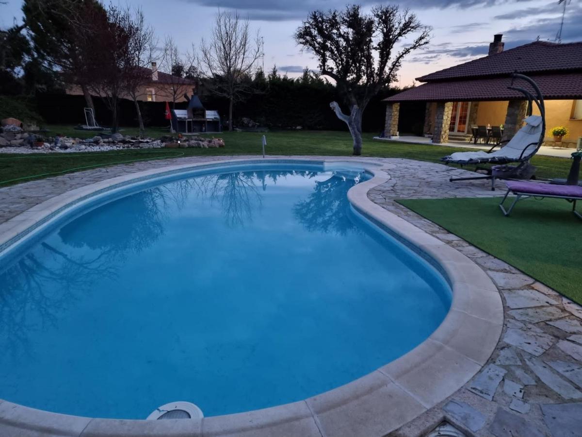 Villa Pancorbo Velayos Bagian luar foto