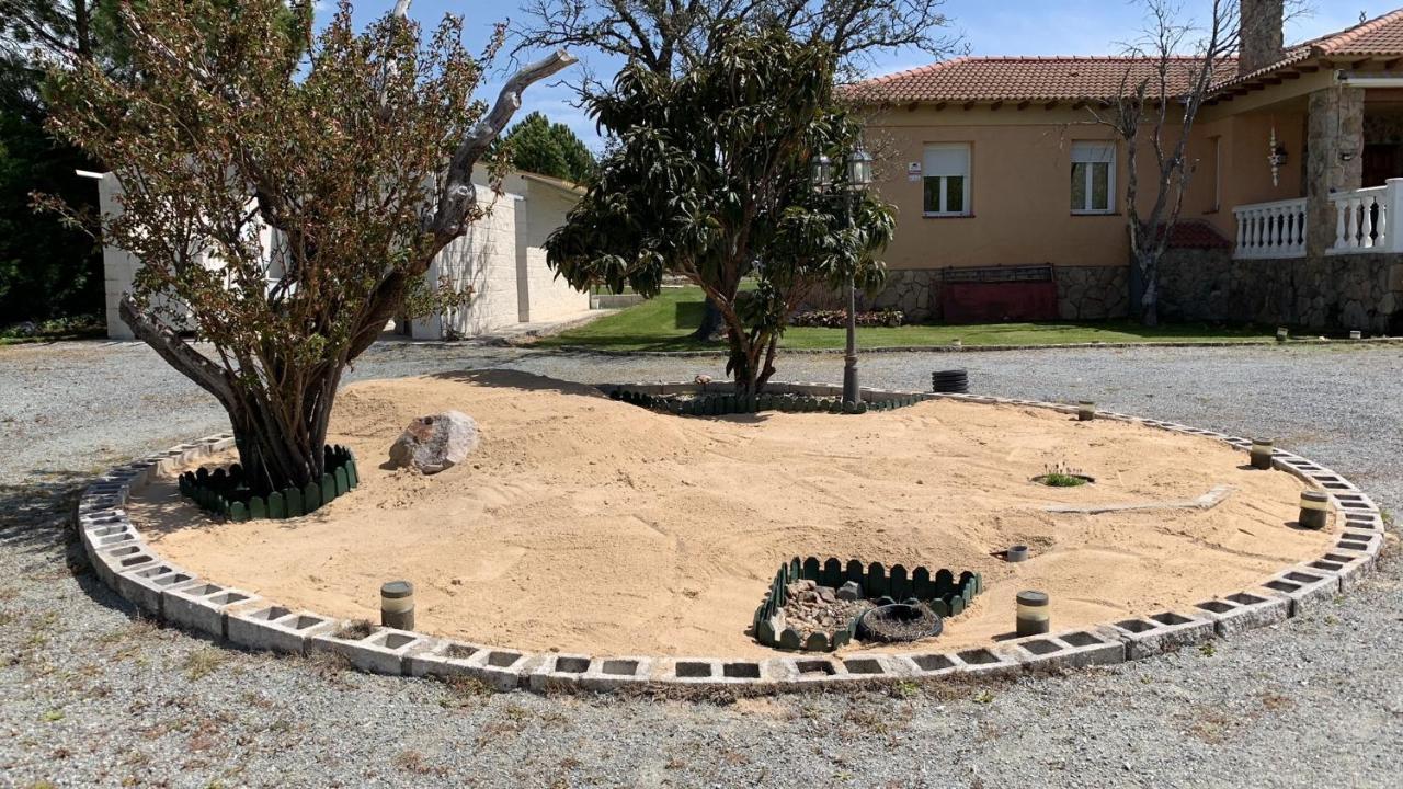 Villa Pancorbo Velayos Bagian luar foto