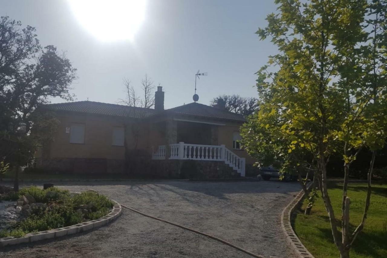 Villa Pancorbo Velayos Bagian luar foto